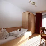 Holzmann 3*