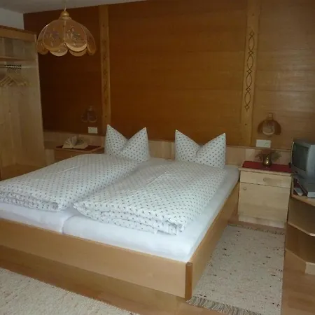 Konukevi Holzmann 3*