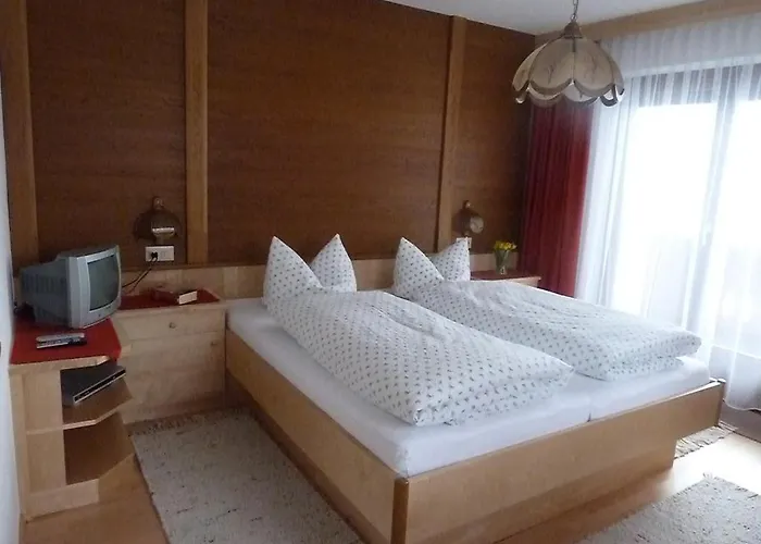 Holzmann Πανσιόν 3*